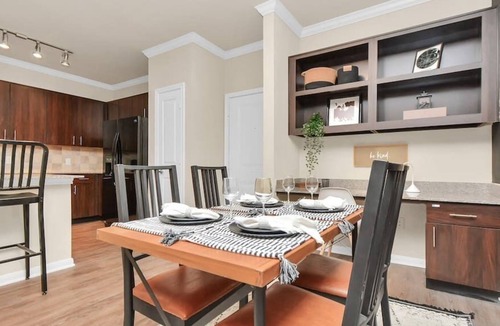 Lazybrook/Timbergrove Apartment | Modern 2bedroom 2bathroom