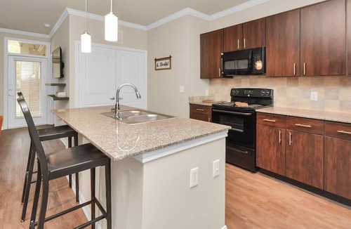 Lazybrook/Timbergrove Apartment | Modern 2bedroom 2bathroom