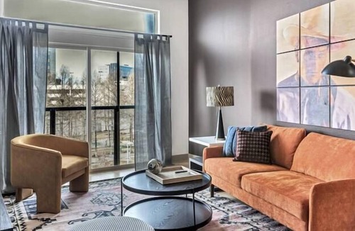 Deep Ellum Apartment | Modern 2BR CozySuites w/ pool, gym, parking! #06