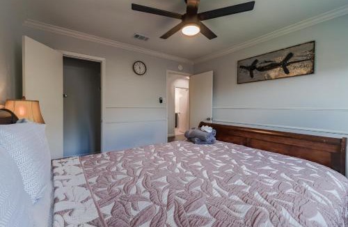 Flower Mound House | Modern 4 Bedroom home 20 mins to DFW Airport and 35 mins from Dallas Stadium - Great for World Cup Fans !
