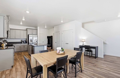 Eagle House | Modern 4BR Home in Eagle | Sleeps 11 | Pool, Park, Near Boise