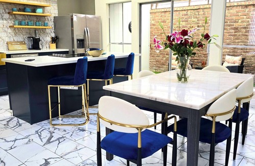 Clodine House | Modern Accessible Houston Gem Jacuzzi & Air Hockey 6Beds