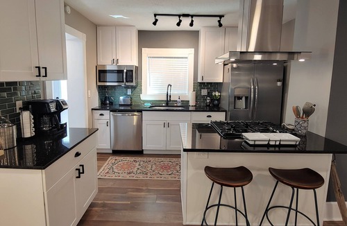 Downtown Albuquerque House | Modern Adobe-Style Retreat Between Downtown & Old Town Albuquerque