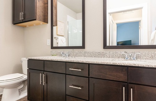 Briargate Apartment | Modern Apartment in Prime Location (ID6806X06)