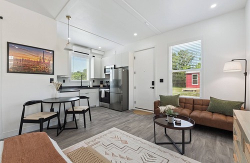 Stillwater Cottage | Modern Boxabl Casita | Stillwater OK | Pasadera 11