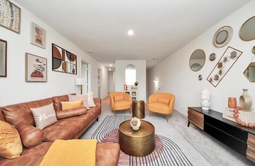 Northside House | Modern Comfort, Close to Everything