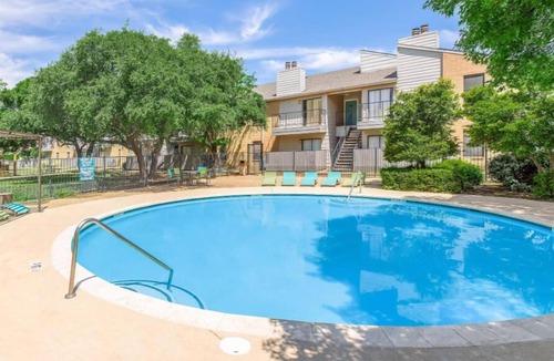 Lubbock Apartment | Modern comfort in a 2-bedroom layout