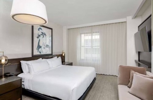 Downtown Des Moines Hotel | Modern Comfort Meets Historic Charm Near Wells Fargo Arena and Convention Ctr