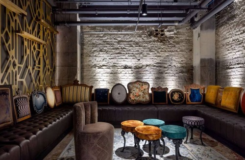 Court Avenue Entertainment District Hotel | Modern Comfort Meets Historic Charm Near Wells Fargo Arena and Convention Ctr