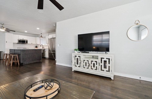 Central Oklahoma City House | Modern, comfortable and conveniently located in OKC!