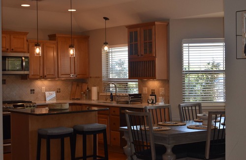 Alamogordo House | Modern Desert Oasis with heated pool, hot tub and game room