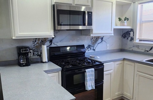 Odessa House | Modern & Elegant 3‑Bedroom Zend home — Close to Everything in Odessa