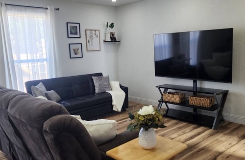 Odessa House | Modern & Elegant 3‑Bedroom Zend home — Close to Everything in Odessa