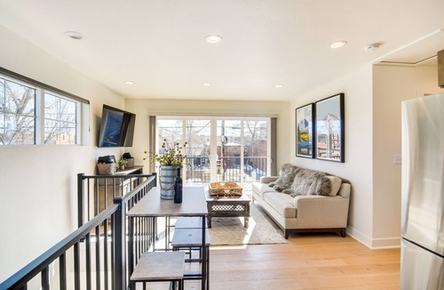 Erie House | Modern Erie Home - Walk to Downtown!