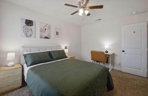 Midland House | Modern Executive Queen Room R3 Work-Friendly