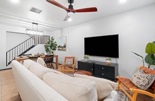 Northeast El Paso Apartment | Modern Farmhouse 3BR Near Fort Bliss