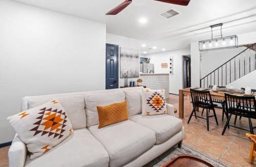 Northeast El Paso Apartment | Modern Farmhouse 3BR Near Fort Bliss