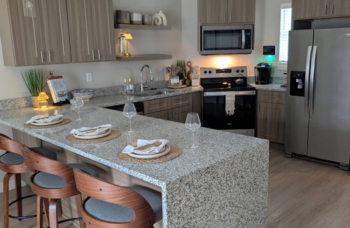 Waldron House | Modern, Fully Furnished 1BR Long‑Stay Ready Safe, Quiet, Gated Community