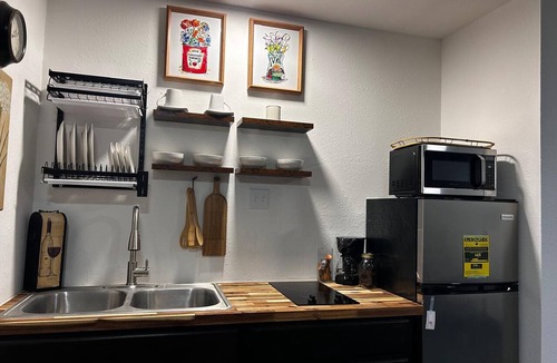 Louetta Apartment | Modern Furnished Studio Near IAH Airport