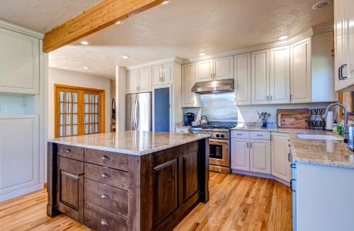 Summit Park House | Modern Hillside Manor