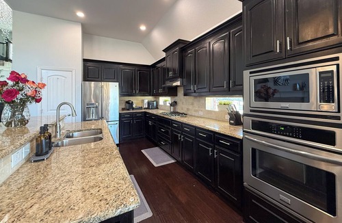 Little Elm House | Modern Home w/Office: Near Parks, Lake & Golf!