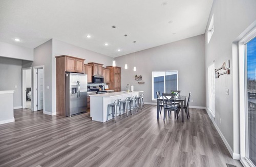 Crofton House | Modern Lewis and Clark lake home with lake views and 3 min drive to the beach!