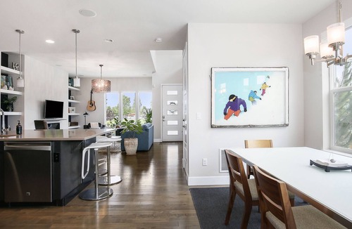 Stapleton House | Modern luxury home situated on a park with pool and mountain views