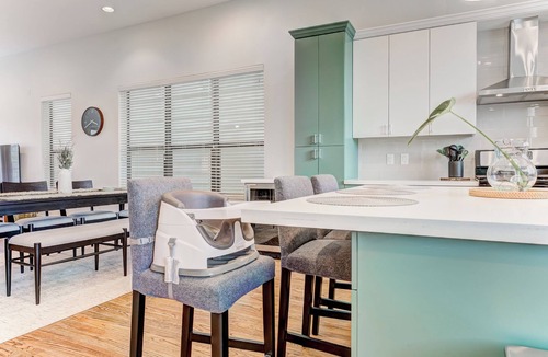 Midtown House | Modern Midtown Getaway with City Views