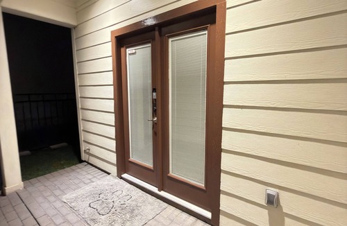 Midtown House | Modern Midtown Suite - Private Entry & Bath