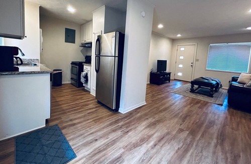 Fondren House | Modern Minimalist Duplex Stay