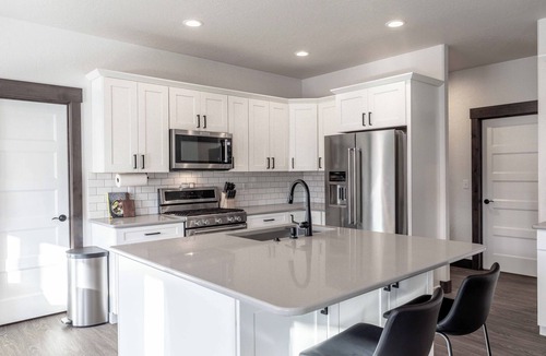 Moscow House | Modern New 3BR Family Home Near University of Idaho