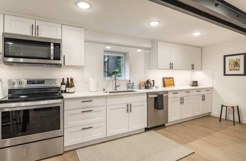 Georgetown House | Modern, new & industrial in Georgetown