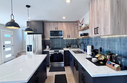 Delridge House | Modern Oasis! Family-friendly! Parking