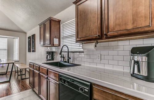 Oklahoma City House | Modern OKC Retreat Near Tinker AFB & Downtown