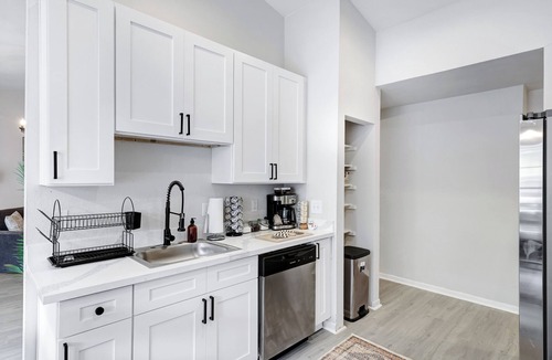 North San Antonio - SAT House | Modern Paradise | Hot Tub Game Room Swing Set BBQ