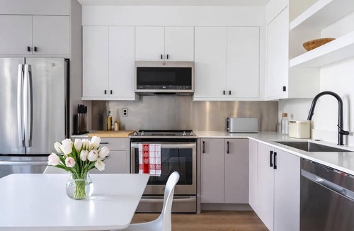 Columbia City House | Modern Retreat in Seattle's Columbia City