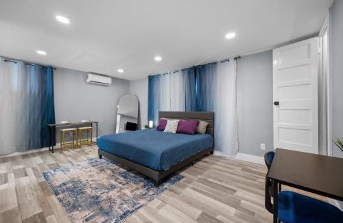Neartown Apartment | Modern Studio Retreat with Workspace in Houston