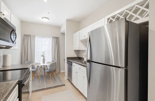 Far North Dallas Apartment | Modern Two Story Retreat with Balcony Near Legacy West and Downtown Dallas