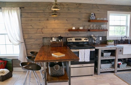 Round Top Cabin | Molly Cabin - Private cabin with 2 bedrooms, one queen and one king bed, full bath with walk-n-shower. Full kitchen with fridge/ice maker, coffee bar, front and back porches, private out door fire pit, outdoor shower.