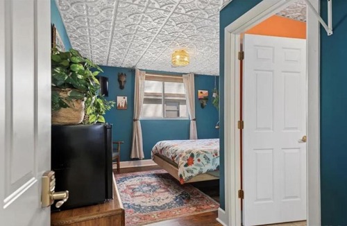 Pittsfield Hotel | Monroe Street Suites