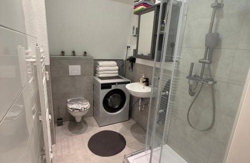Wald Apartment | Monteurwohnung oder Messewohnung inklusive Fitness Studio