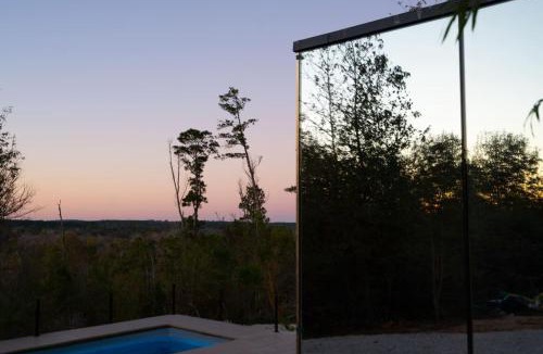 Oakhurst House | Moss - Zen Mirror Cabin, Pool, Sunset Views, Firepit