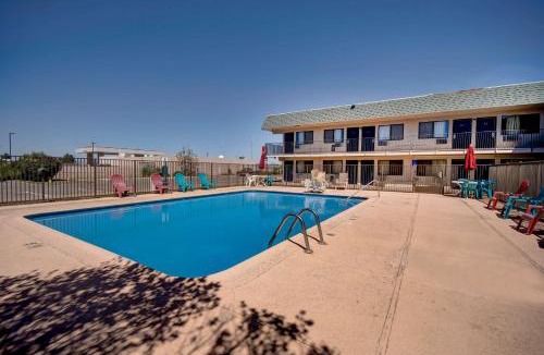 Douglas Hotel | Motel 6-Douglas, AZ