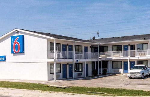 Fort Worth Hotel | Motel 6 Fort Worth, TX - North