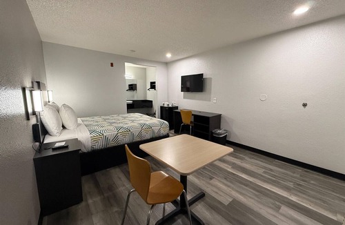 SeaTac Hotel | Motel 6 Seattle, WA - South
