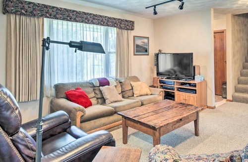 Mount Pleasant House | Mount Pleasant Home - 2 Mi to Charming Downtown!