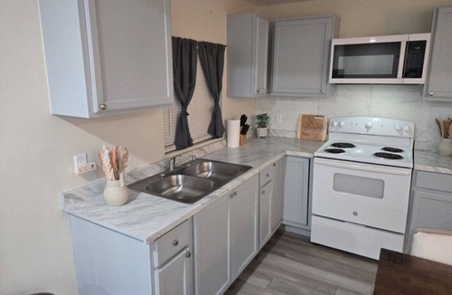 Bonanza Apartment | Mount Trilogy Suite III