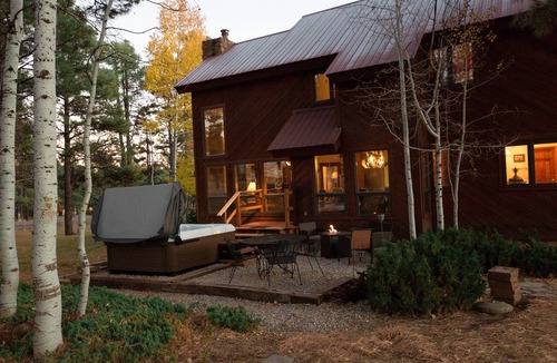 Pagosa Springs House | Mountain Home w/Hot Tub Sleeps 10