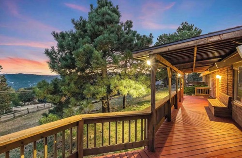Golden Ski Chalet | Mountain Top Luxury Hot Tub Sauna Views Close to Red Rocks Amphitheater