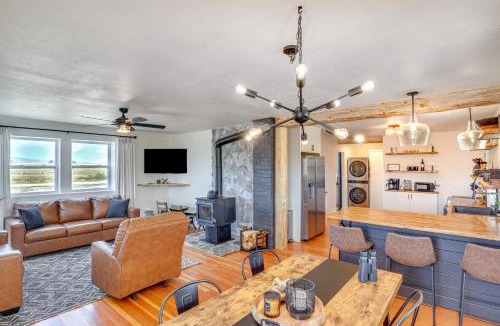 Ryan Park House | Mountain-View Log Cabin in Wyoming Wilderness